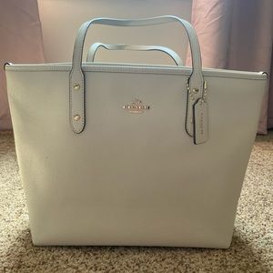 Coach Central Tote with Zipper